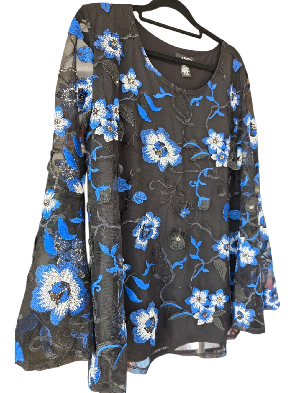 Alfani Floral Embroidered Bell Sleeve Blouse Blue & Black Size Medium